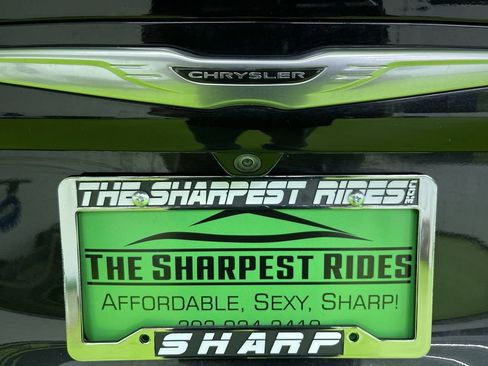 Used 2022 Chrysler Voyager LX image 12