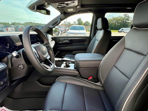 New 2025 Chevrolet Tahoe Premier w/ Sun And Tow Package image 8