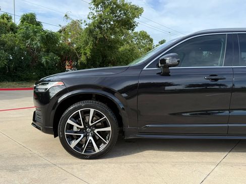 Used 2020 Volvo XC90 T6 Momentum w/ Protection Package Premier AWD/4WD image 17