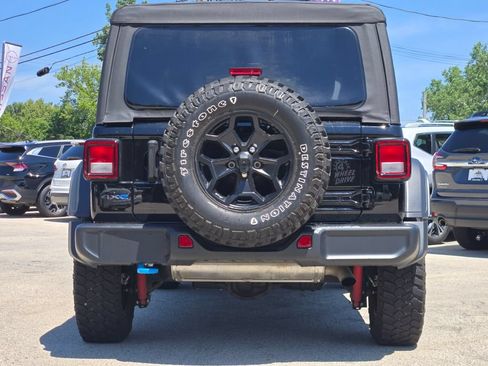 Used 2023 Jeep Wrangler Unlimited w/ Cold Weather Group AWD/4WD image 13