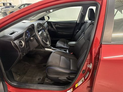 Used 2017 Toyota Corolla SE w/ Carpet Mat Package (TMS) FWD image 6