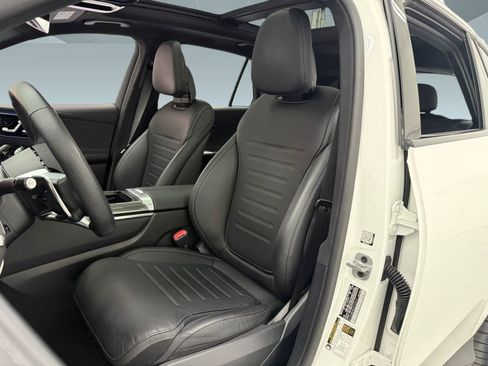 Certified 2025 Mercedes-Benz GLC 43 AMG AMG GLC 43 image 5