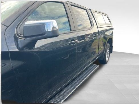 Used 2021 Chevrolet Silverado 1500 LT w/ Bed Protection Package image 9