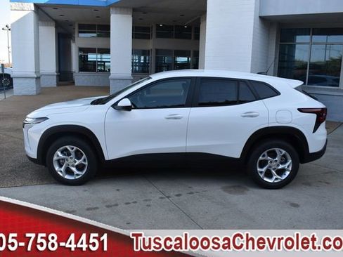 New 2026 Chevrolet Trax LS w/ LS Convenience Package image 6