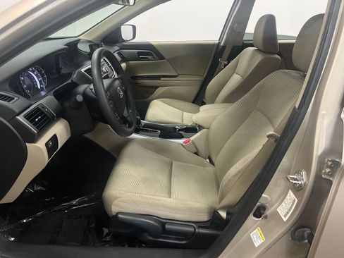 Used 2015 Honda Accord LX image 12