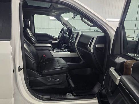 Used 2017 Ford F150 Lariat image 8