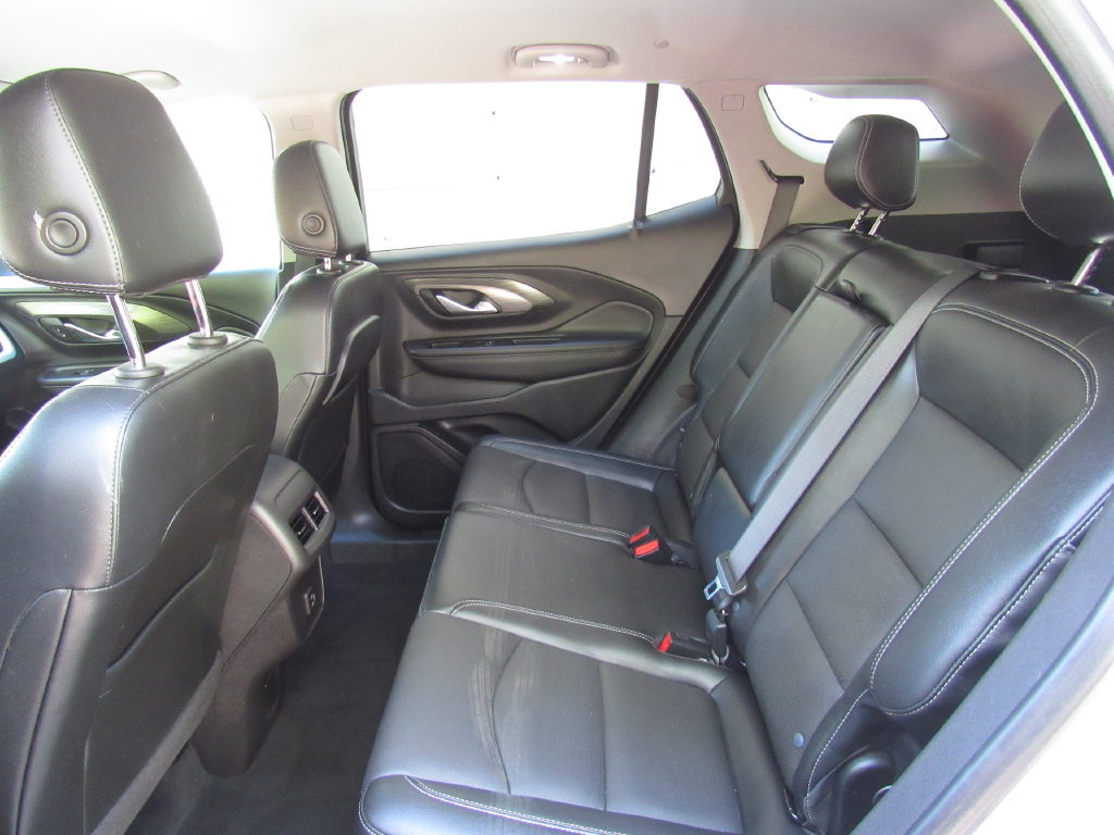 Used 2023 GMC Terrain SLT w/ Tech Package AWD/4WD image 16