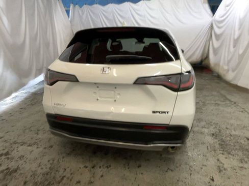 Certified 2024 Honda HR-V Sport image 8