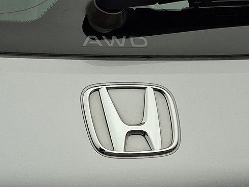 Certified 2025 Honda HR-V LX image 30