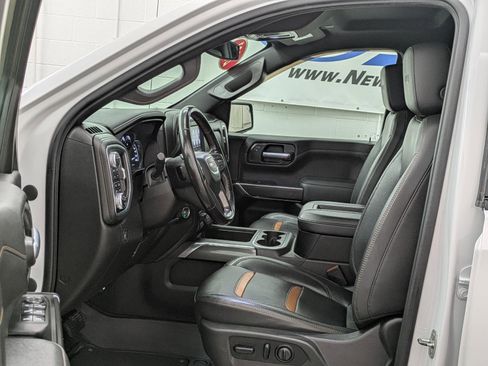 Used 2021 GMC Sierra 1500 AT4 w/ Driver Alert Package I image 4