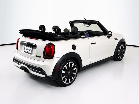 Certified 2023 MINI Cooper S FWD image 5