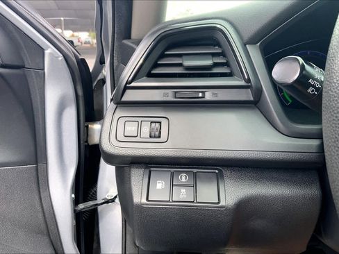 Used 2019 Honda Insight LX image 36