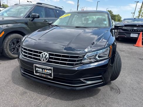 Used 2018 Volkswagen Passat 2.0T SE image 4