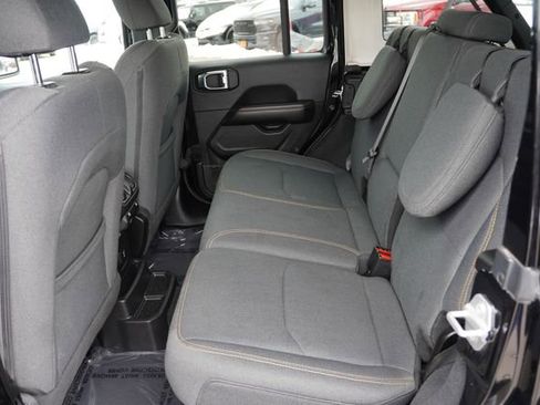 Certified 2025 Jeep Wrangler Unlimited Sahara w/ Safety Group image 18