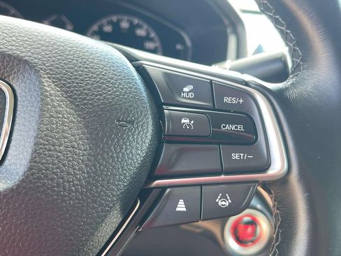 Used 2022 Honda Accord Touring image 40