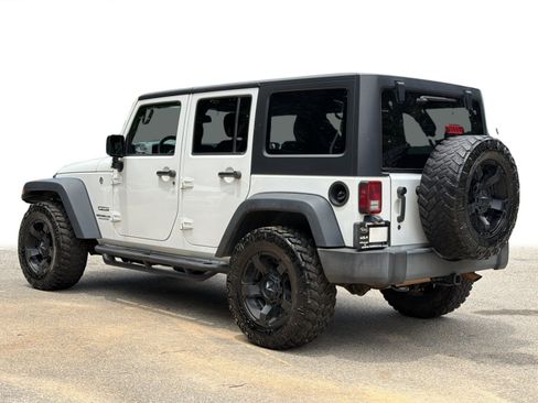 Used 2017 Jeep Wrangler Unlimited Sport w/ Quick Order Package 24S AWD/4WD image 16