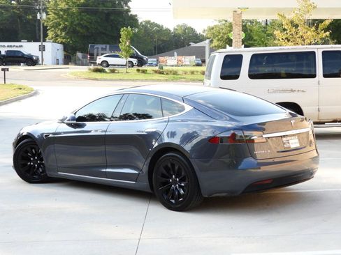 Used 2017 Tesla Model S 75D AWD/4WD image 17