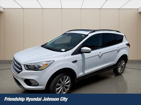 Used 2019 Ford Escape SEL AWD/4WD image 1