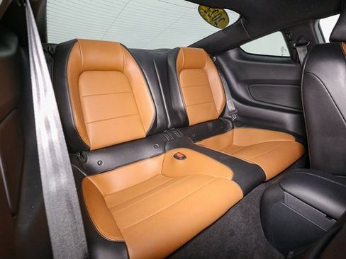 Used 2022 Ford Mustang GT Premium image 17