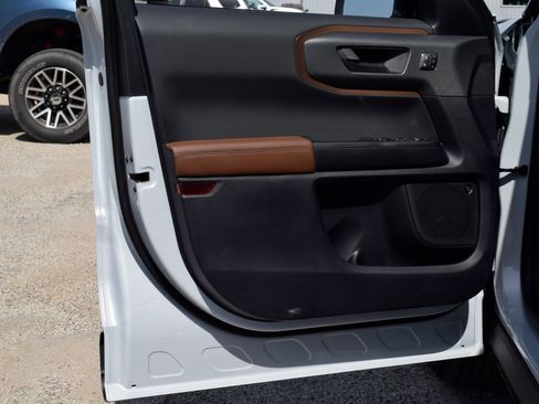 New 2026 Ford Bronco Sport Outer Banks w/ Outer Banks Tech Package+ AWD/4WD image 17
