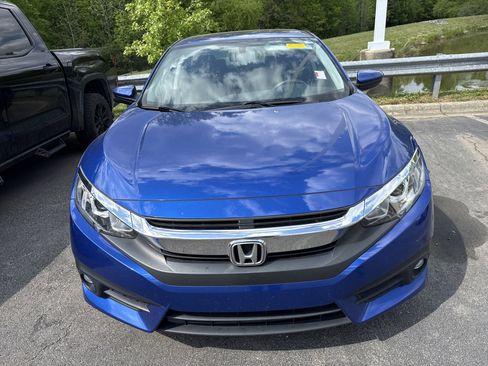 Used 2018 Honda Civic EX-T image 3