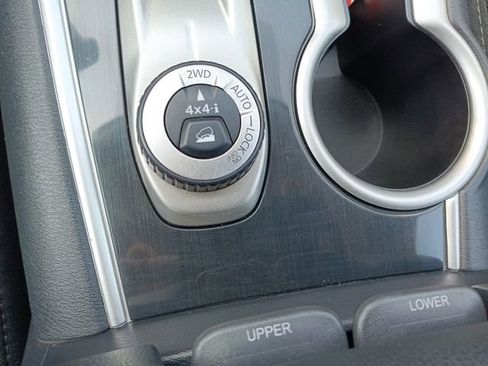 Used 2019 Nissan Pathfinder SV AWD/4WD image 11