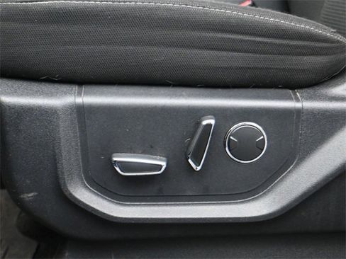 Used 2017 Ford F150 XLT w/ Equipment Group 302A Luxury image 11