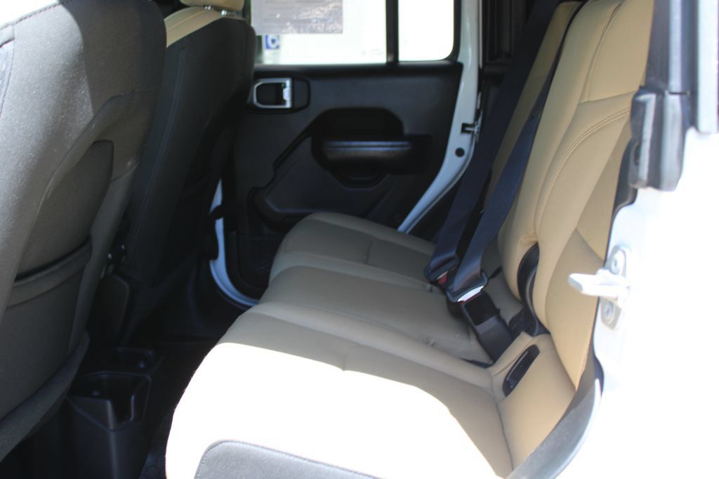 Used 2020 Jeep Gladiator Sport w/ Quick Order Package 24S AWD/4WD image 15
