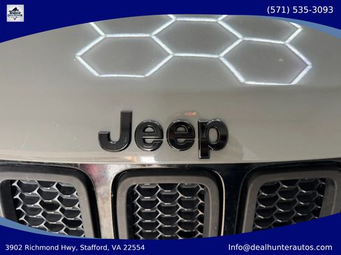 Used 2019 Jeep Compass Limited w/ Safety & Security Group AWD/4WD image 12