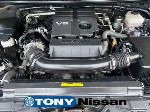 Used 2023 Nissan Frontier PRO-4X w/ Pro Convenience Package image 10