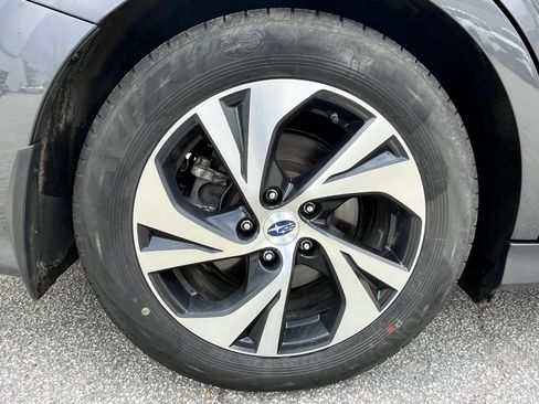 Used 2025 Subaru Legacy Premium AWD/4WD image 10