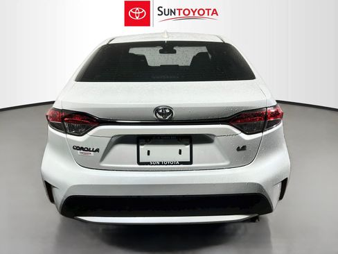 Used 2022 Toyota Corolla LE FWD image 5