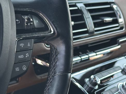 Used 2023 Lincoln Navigator Reserve AWD/4WD image 26