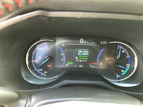 Certified 2023 Toyota RAV4 SE AWD/4WD image 21
