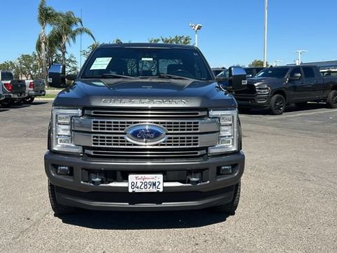Certified 2018 Ford F250 Platinum w/ Platinum Ultimate Package AWD/4WD image 9