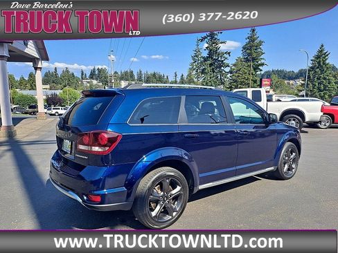 Used 2020 Dodge Journey Crossroad image 3