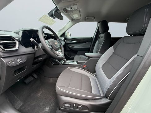 New 2026 Chevrolet TrailBlazer LT w/ Convenience Package FWD image 9