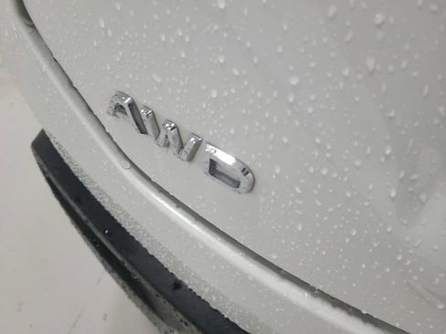 Used 2025 Honda Pilot EX-L image 12