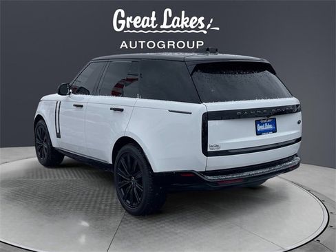 Used 2023 Land Rover Range Rover SE image 3