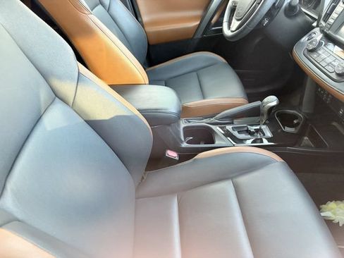 Used 2017 Toyota RAV4 SE w/ Advanced Technology Package AWD/4WD image 5