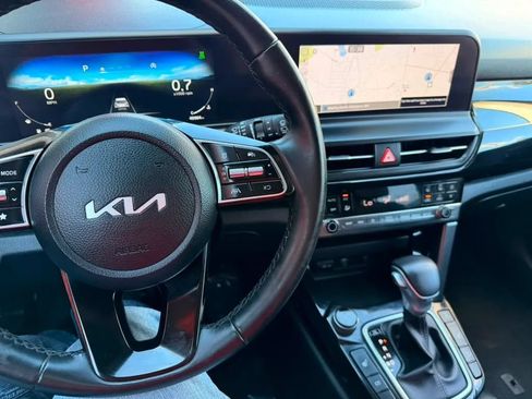 Used 2024 Kia Seltos S AWD/4WD image 11