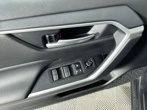 Used 2025 Toyota RAV4 XLE image 13