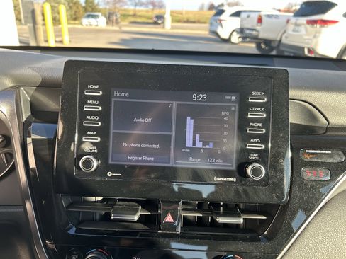 Certified 2023 Toyota Camry SE image 24