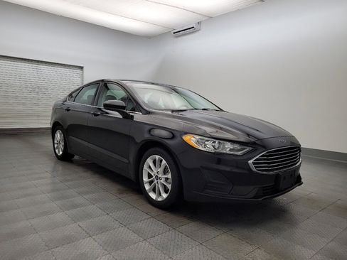 Used 2020 Ford Fusion SE image 13