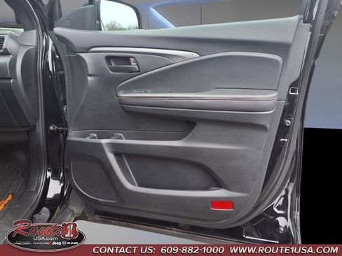 Used 2023 Honda Passport TrailSport image 13