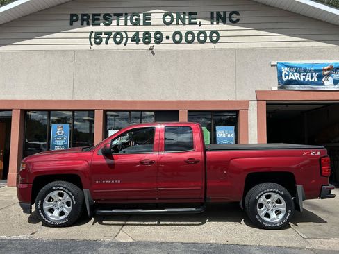 Used 2018 Chevrolet Silverado 1500 LT w/ All Star Edition AWD/4WD image 3