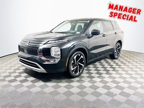 Used 2024 Mitsubishi Outlander SE FWD image 4