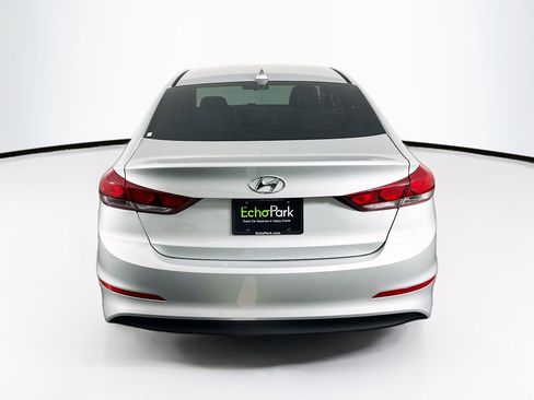 Used 2018 Hyundai Elantra SEL w/ Cargo Package FWD image 7