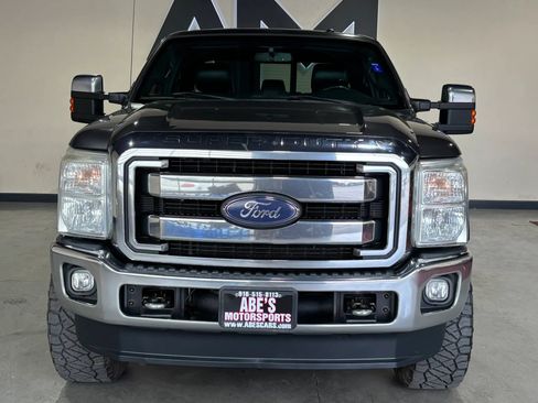 Used 2016 Ford F250 Lariat w/ Lariat Ultimate Package AWD/4WD image 3