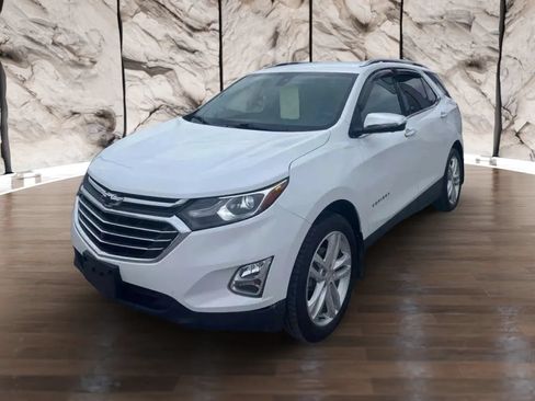 Used 2021 Chevrolet Equinox Premier AWD/4WD image 3